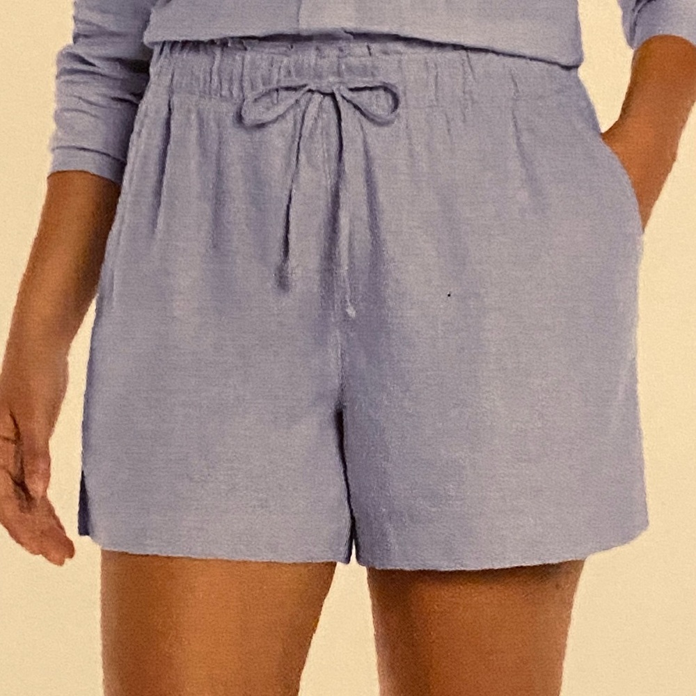 GAP NWT Blue linen Women's Shorts